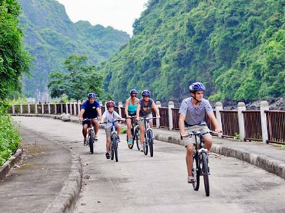 Cycling Tour To Viet Hai Village